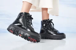 SPELL - boots with pivoting grip